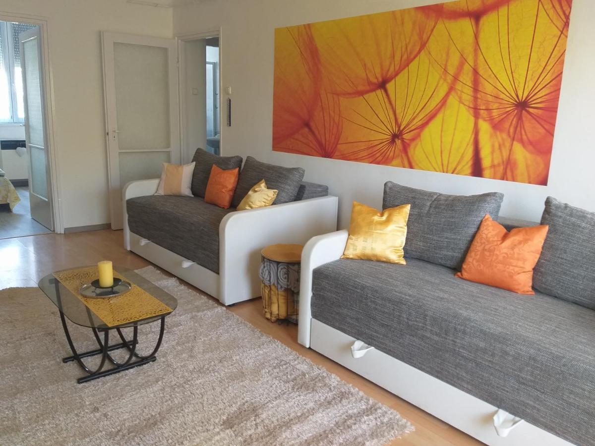 Simon Apartman ทิสซาฟือแรด ภายนอก รูปภาพ